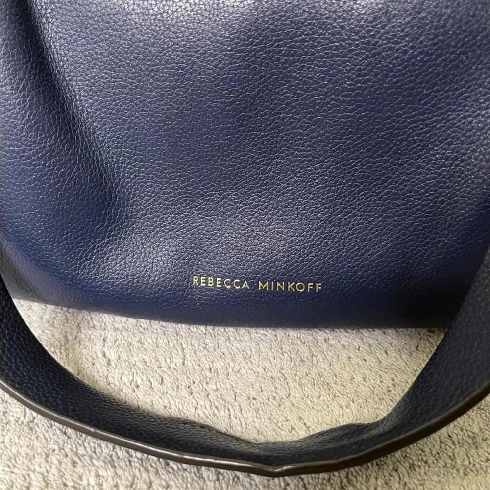 Rebecca minkoff navy and gold leather purse with tassel zipper - Picture 2 of 12